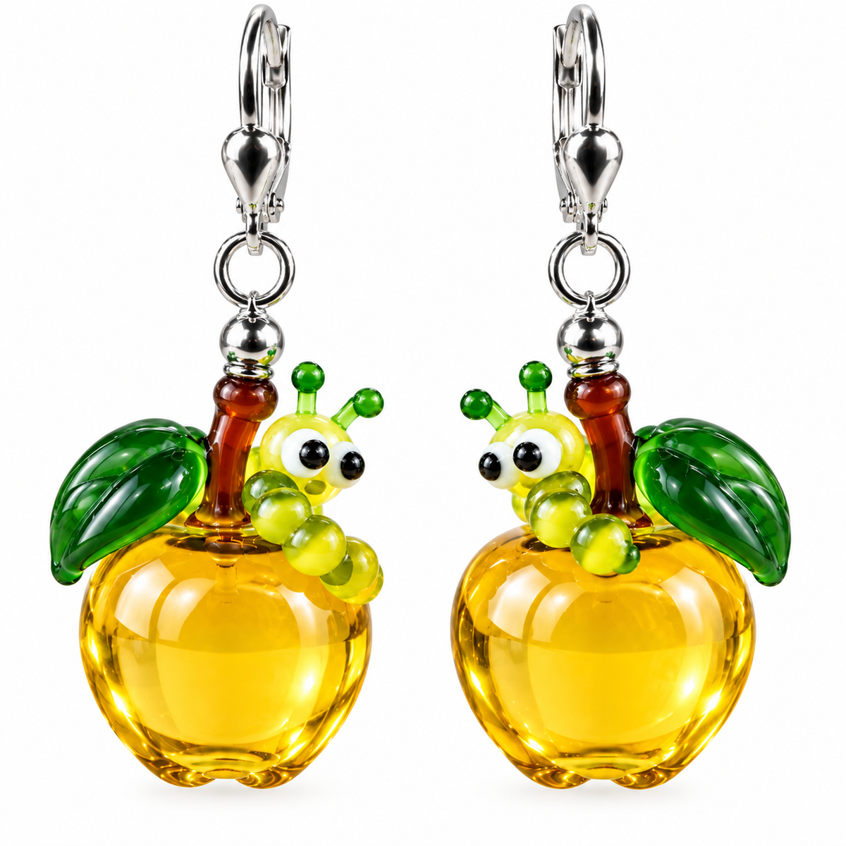 Apfel- & Birnen-Ohrringe aus Glas mit Raupe – handgemachte Unikate