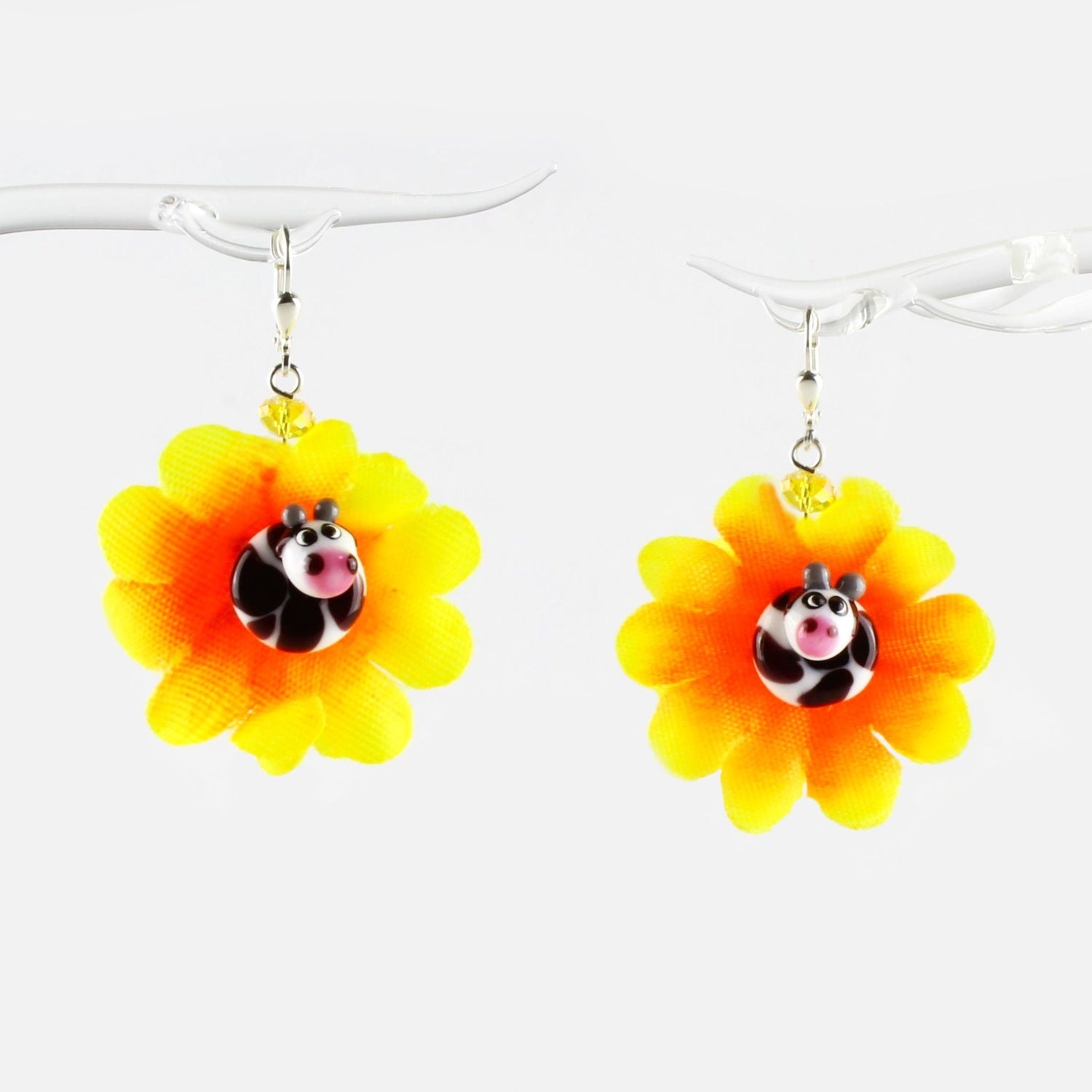 Boucles d'oreilles fleur avec vache