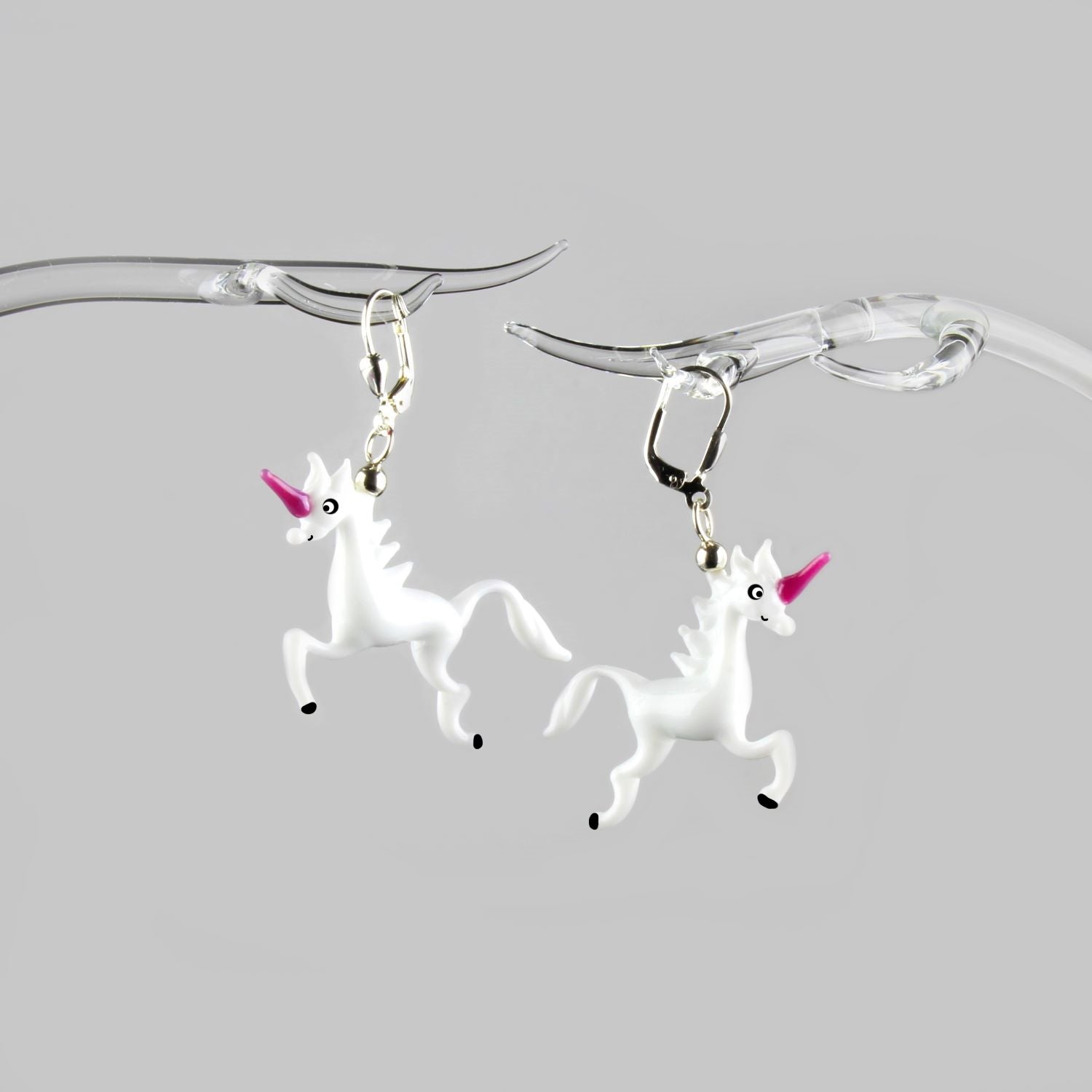 Orecchini a forma di cavallo arcobaleno