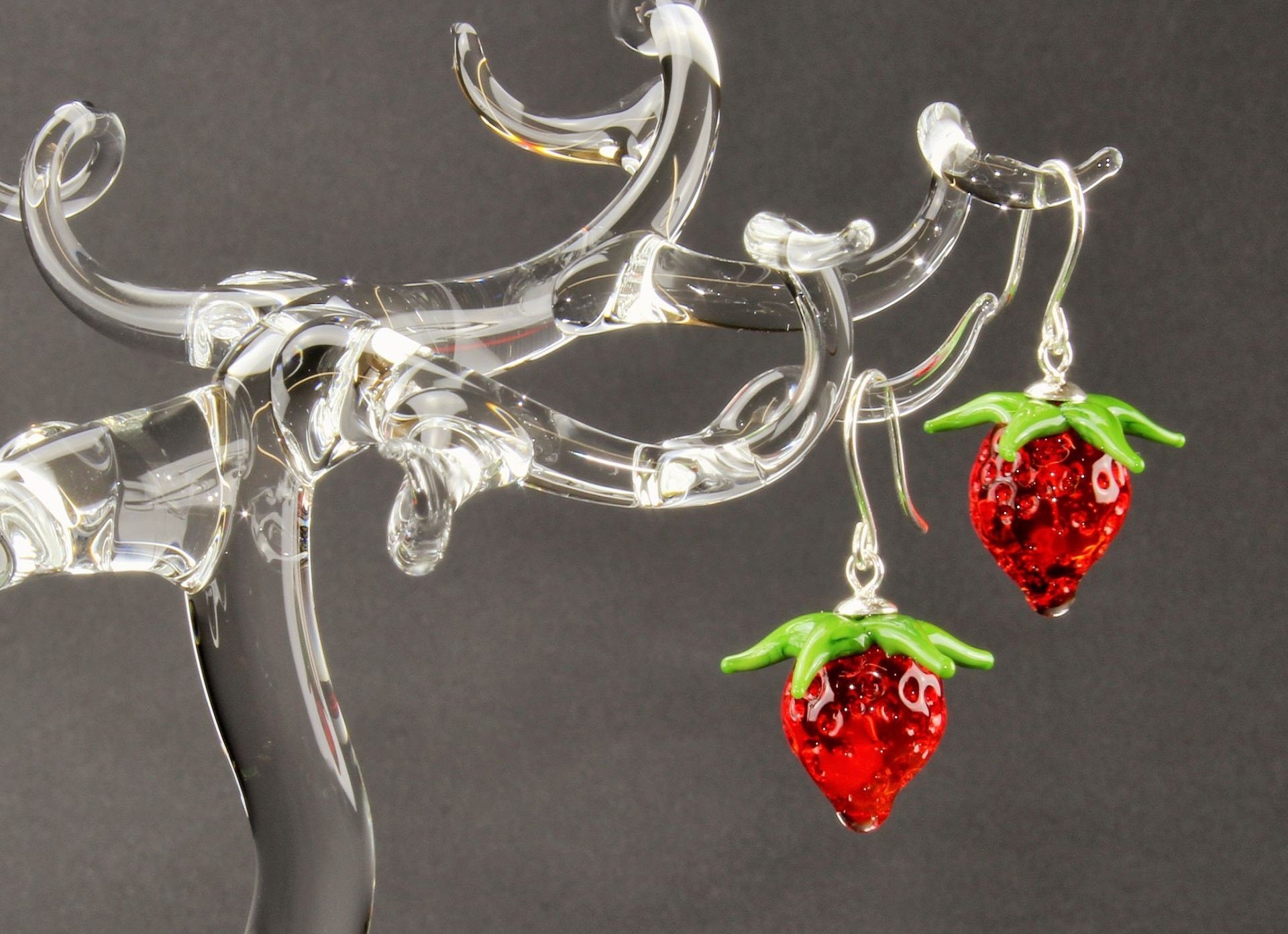Boucles d'oreilles fraise rouge foncé, argent 925/000