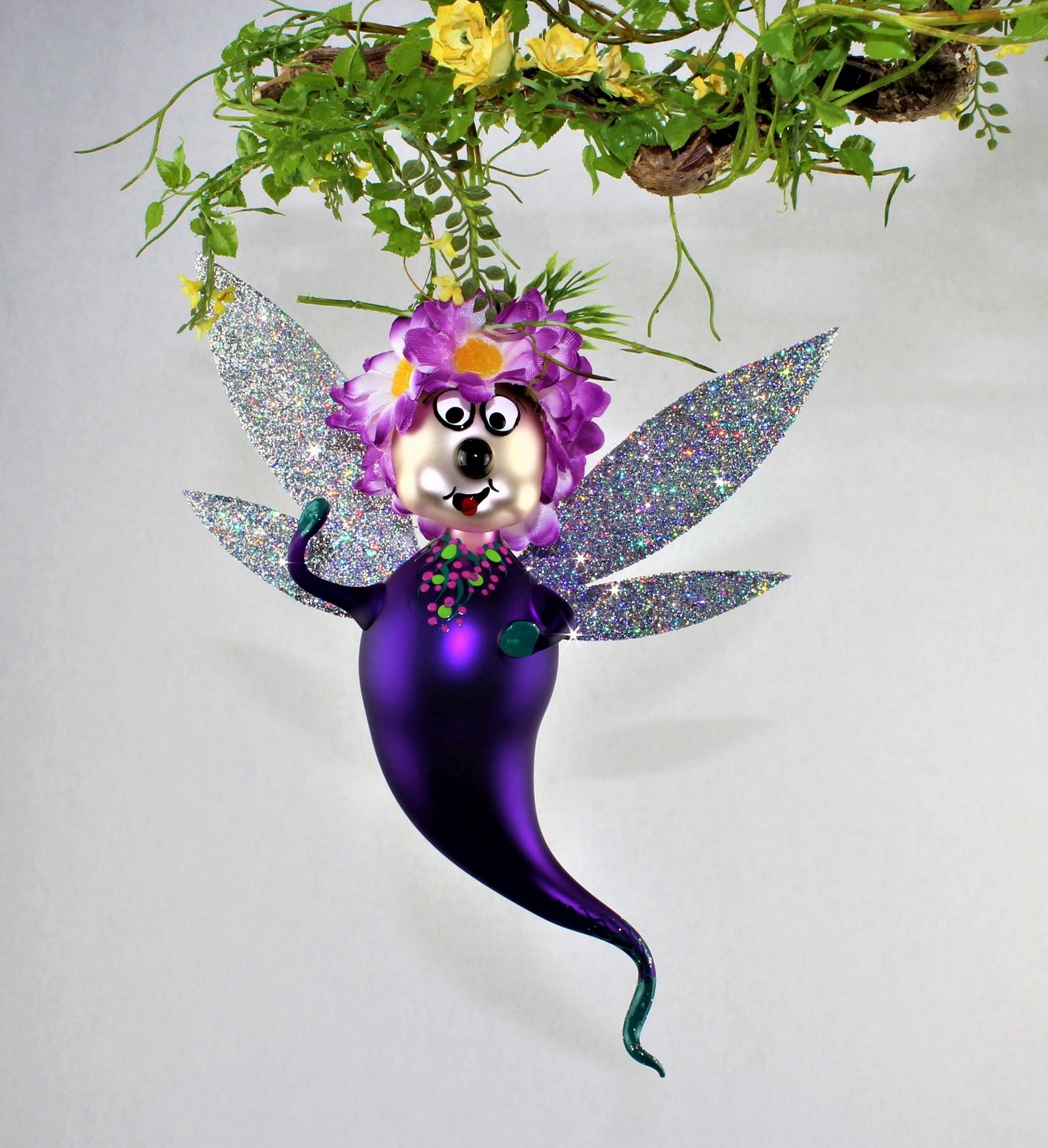 Fées , coloré avec fleurs