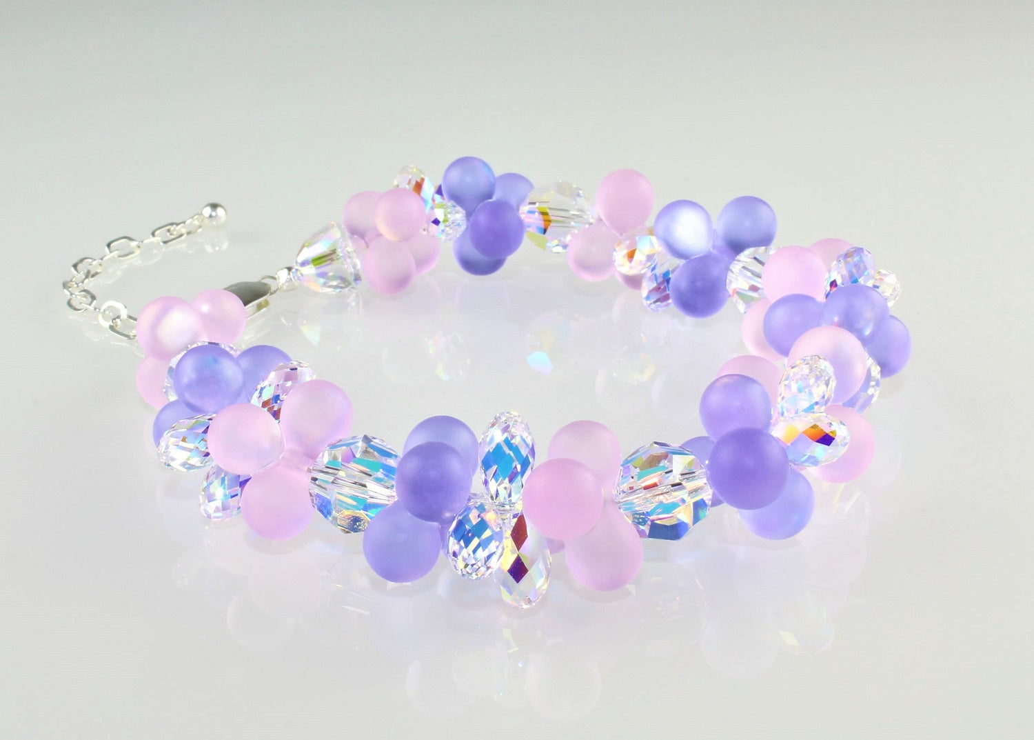 Armband rose`-lila, druif met geslepen kristallen