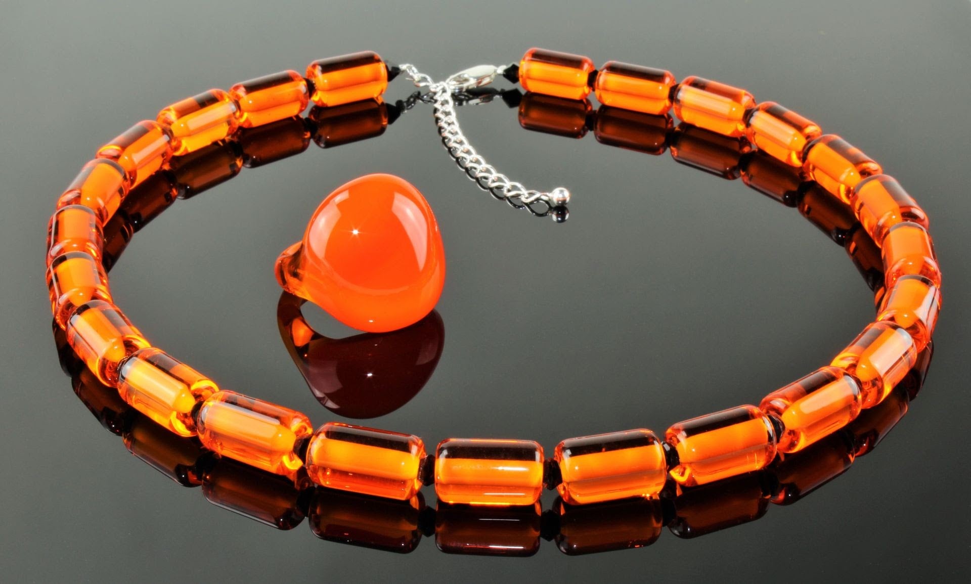 Emma" camellia necklace
