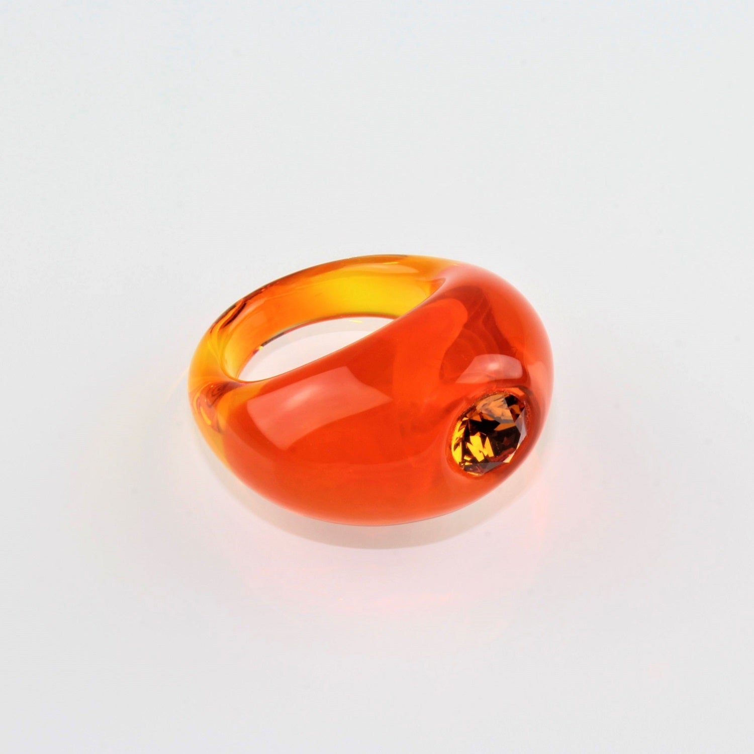 Anello "solitario" con camelia