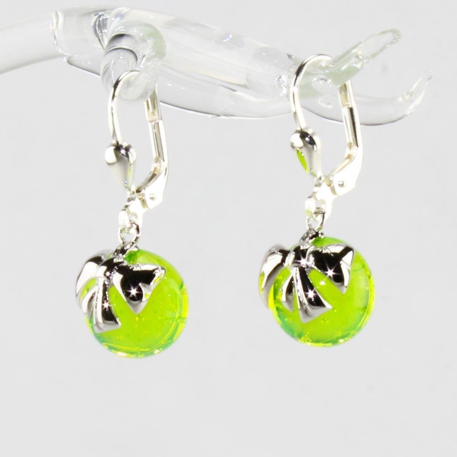 Boucles d'oreilles Boule néon avec noeud
