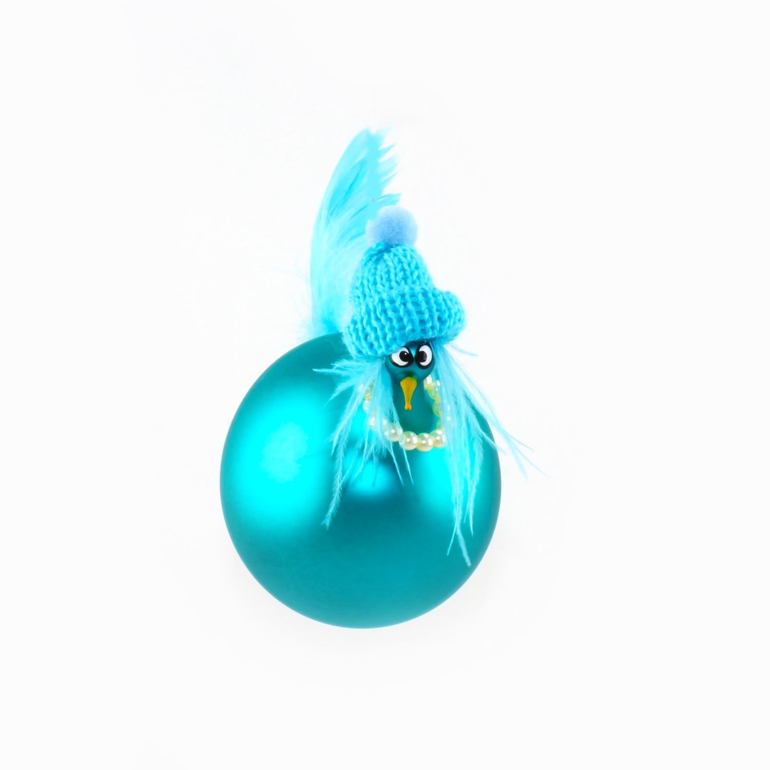 Poulet avec collier de perles, coloré, mat suspendu
