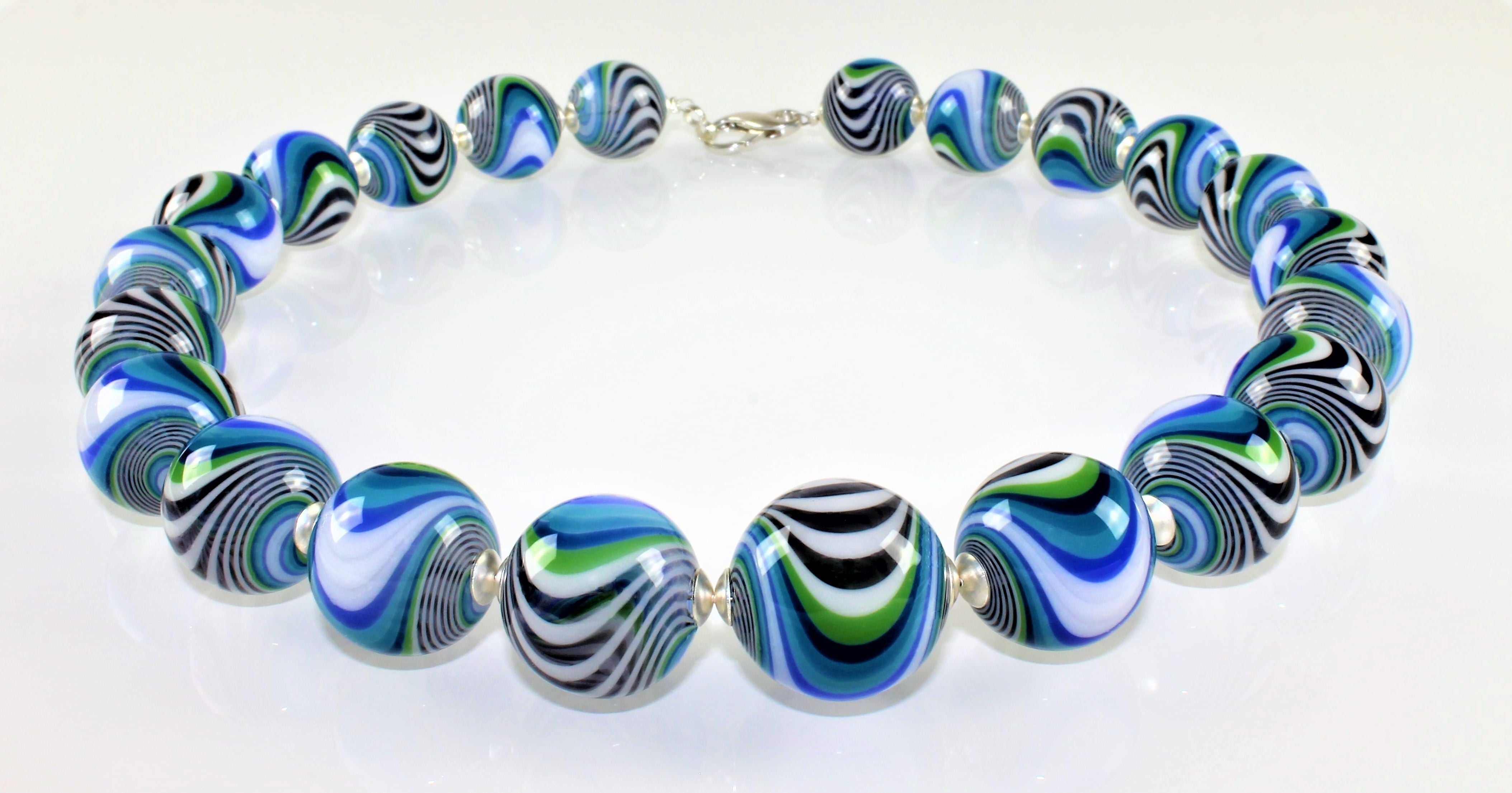 Collana, vetro con filo marmorizzato, blu turchese
