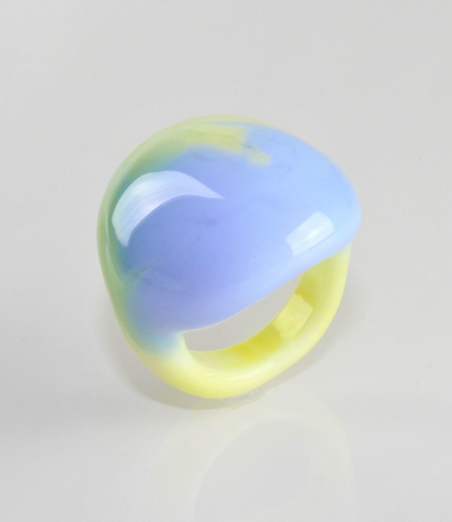 Anneau "Arizona" , verre borosilicaté, multicolore, bleu ciel-jaune clair