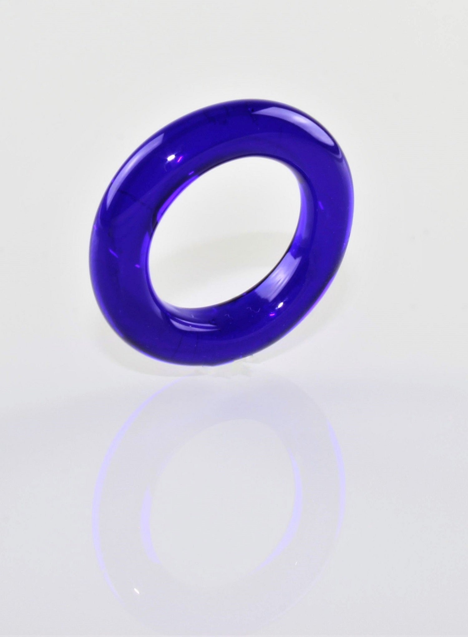 Ring "Loop" Borosilikatglas Kobaldblau klar