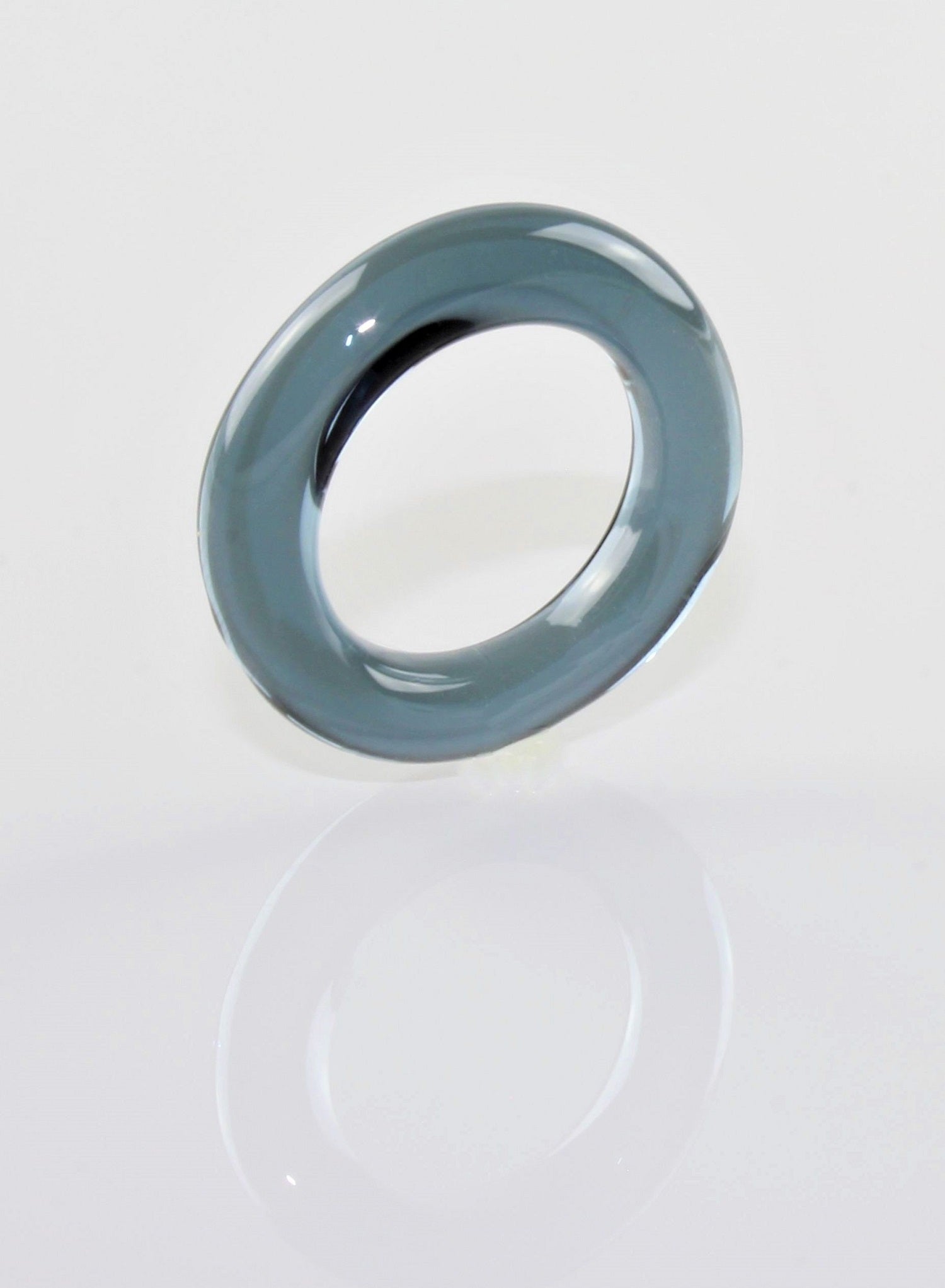 Ring "Loop" Borosilikatglas Graphit klar