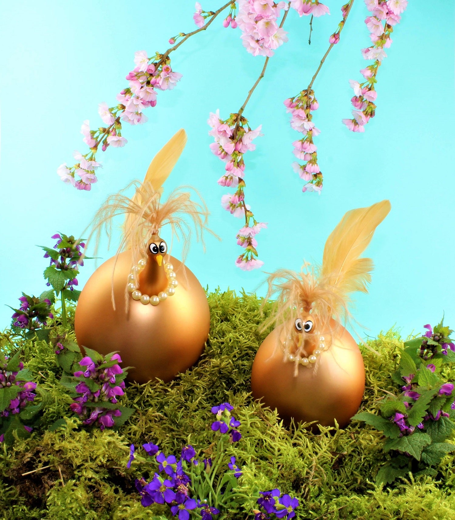 Poulet avec collier de perles, Coloré, mat , verre borosilicaté, hauteur jusqu'à 24 cm