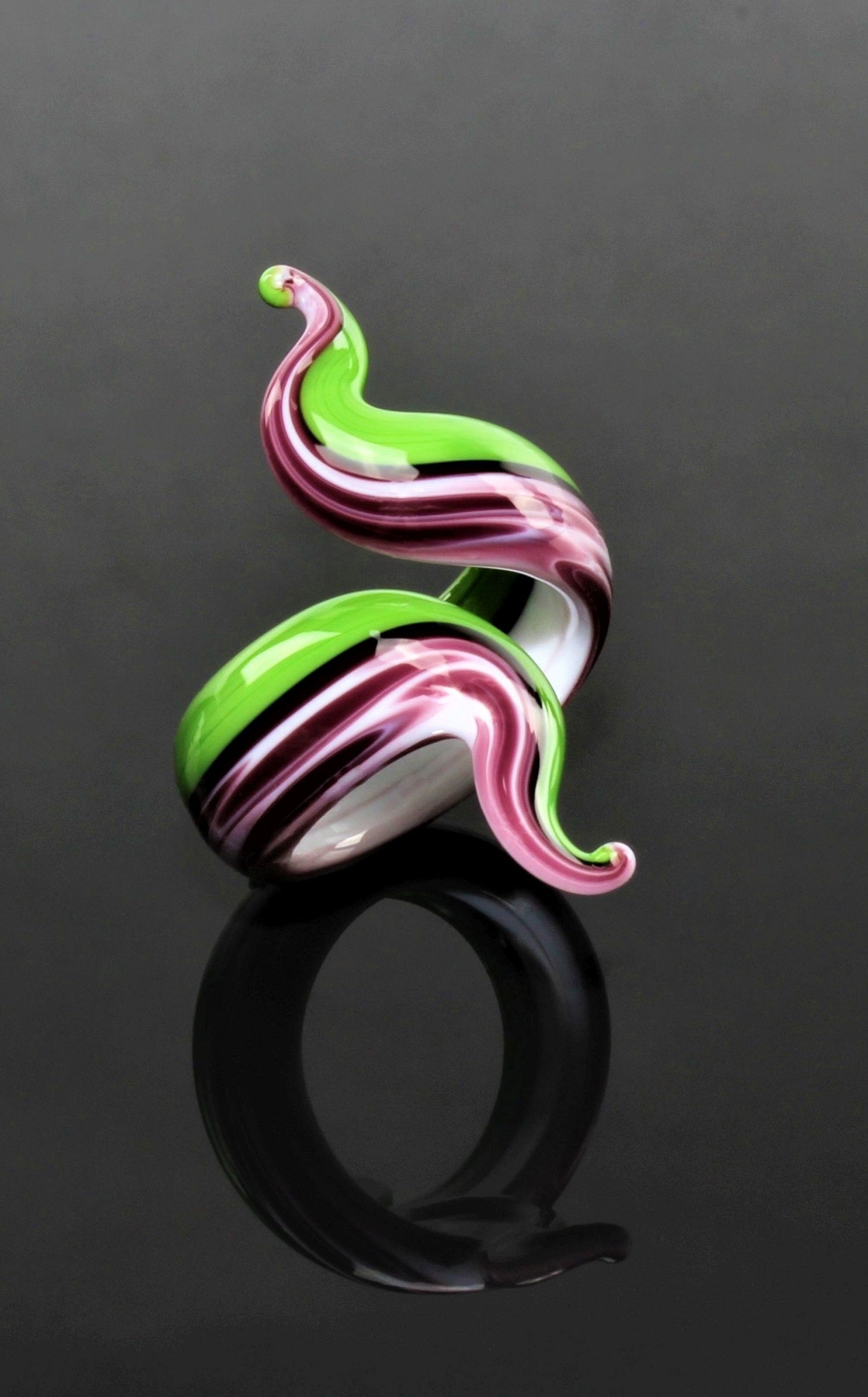 Anneau "Eva", vert marbré, verre borosilicaté