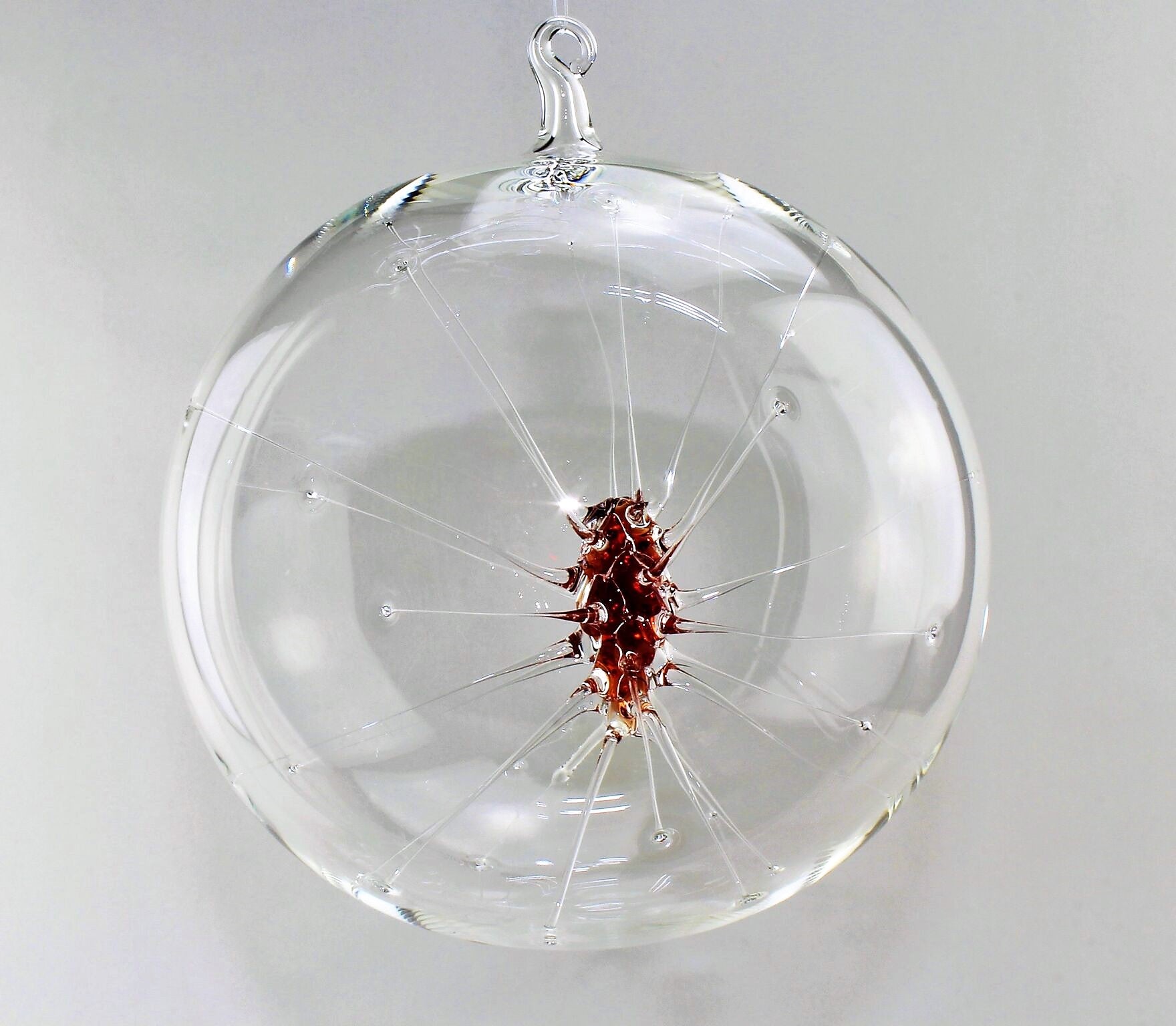 Boule araignée rouge carmin