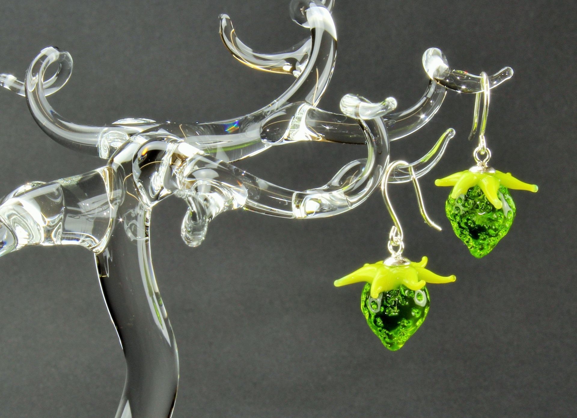 Boucles d'oreilles fraise ultra verte, argent 925/000